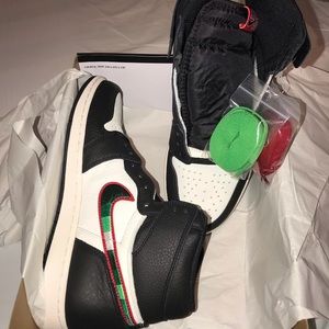 NEW-Air Jordan 1 Retro High OG-BLACK/GREEN,size 11